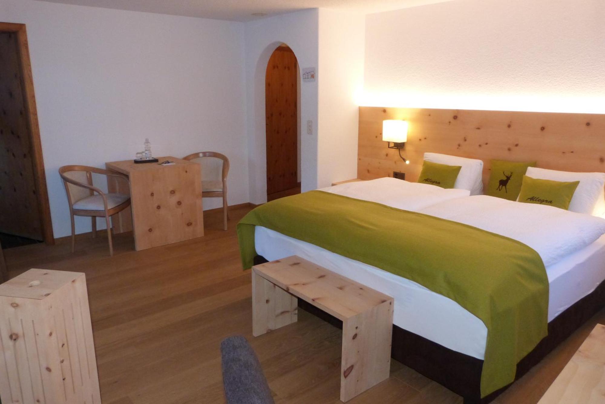 Wellnesshotel Liun B&B Müstair Exterior foto